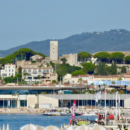 Apartmán 2 Bedroom Near March Forville, Quiet And Convenient, 5 Minutes Walk From Palais Cannes
